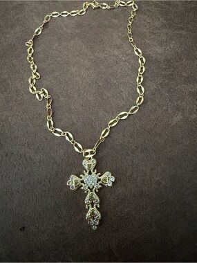 Gold Crystal Cross Pendant Necklace - Women's Elegant Jewelry